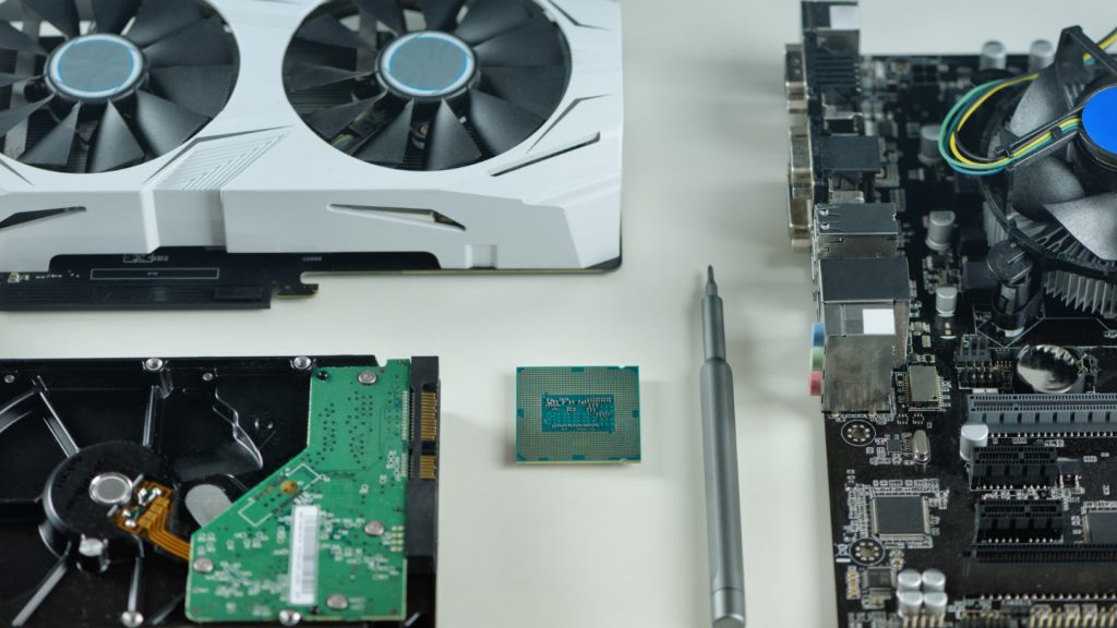 Comment choisir ses composants PC et serveur pour des performances optimales ?